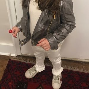 Meet your Posher, Pauline